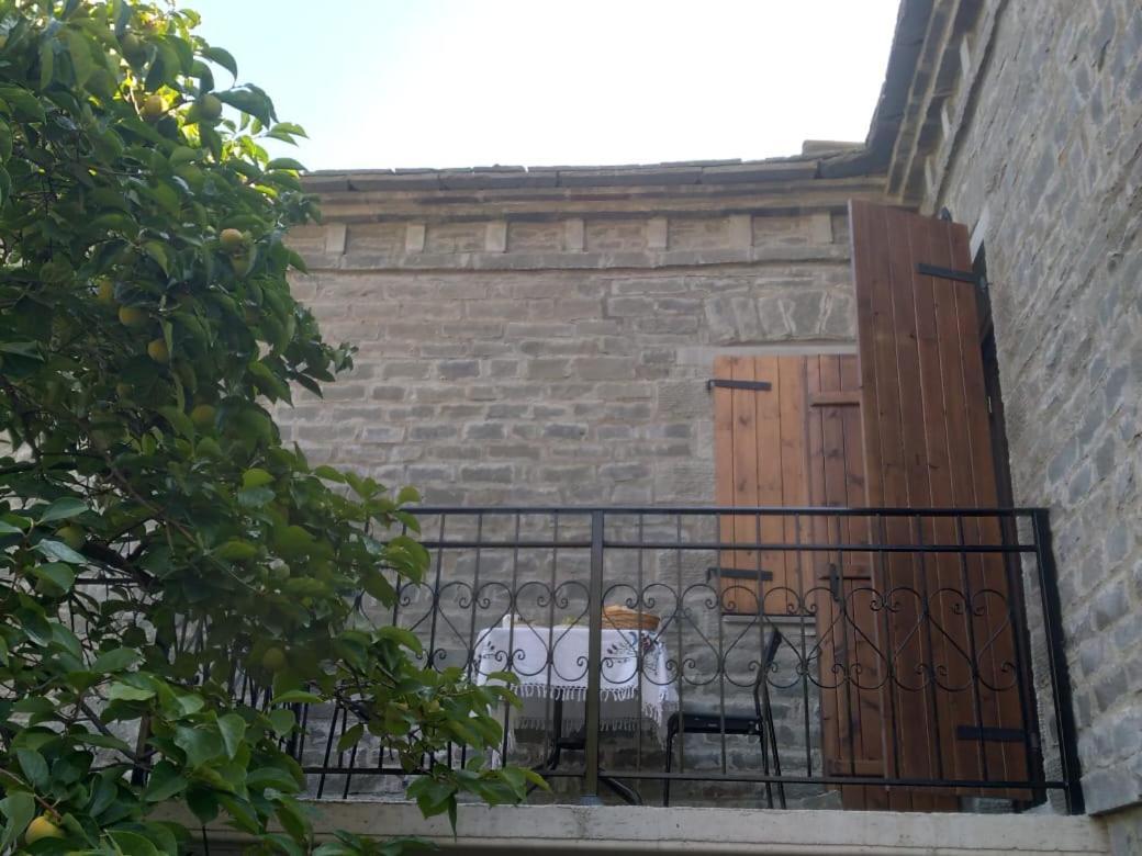 House Of Roses Permet Exterior photo
